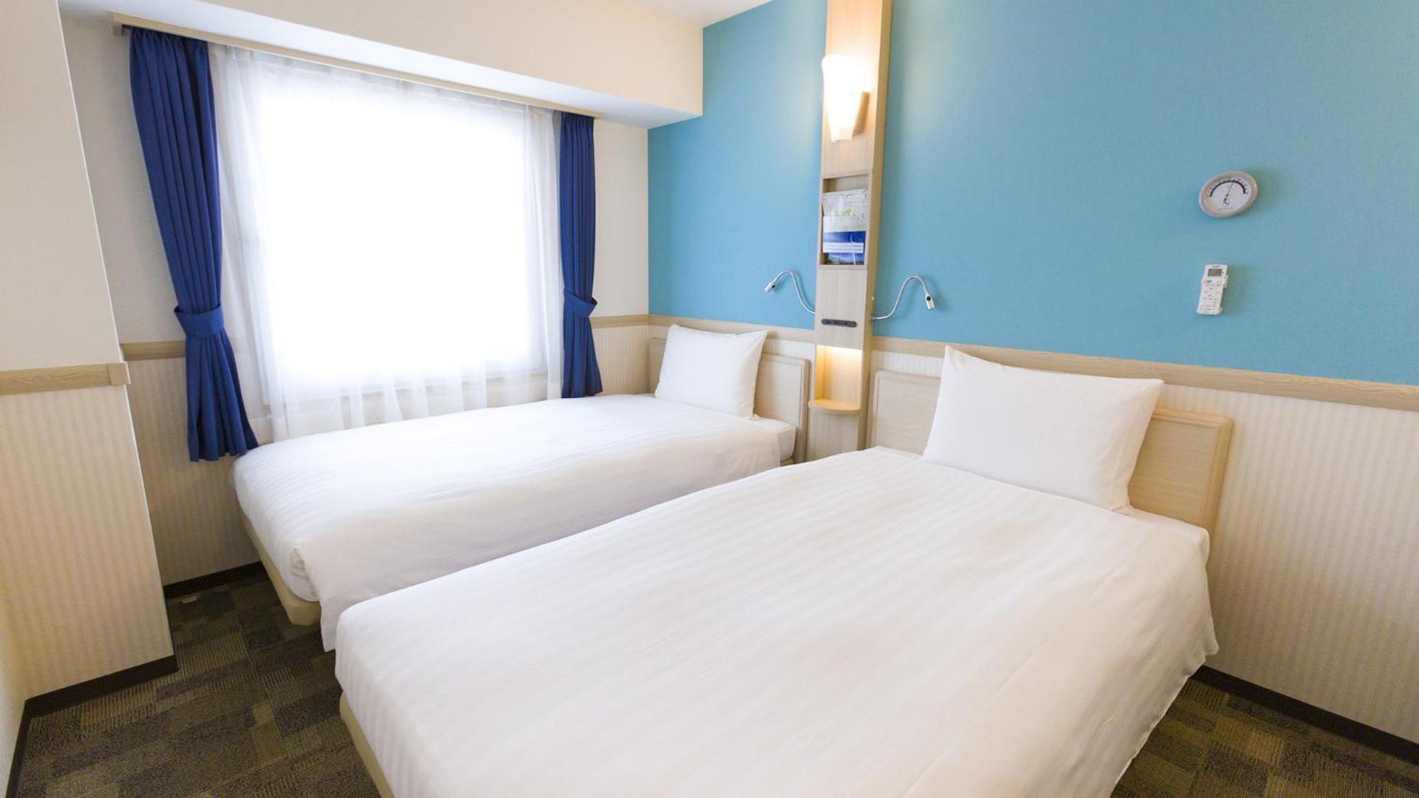 Toyoko Inn Iwakuni Eki Nishi Guchi Buitenkant foto
