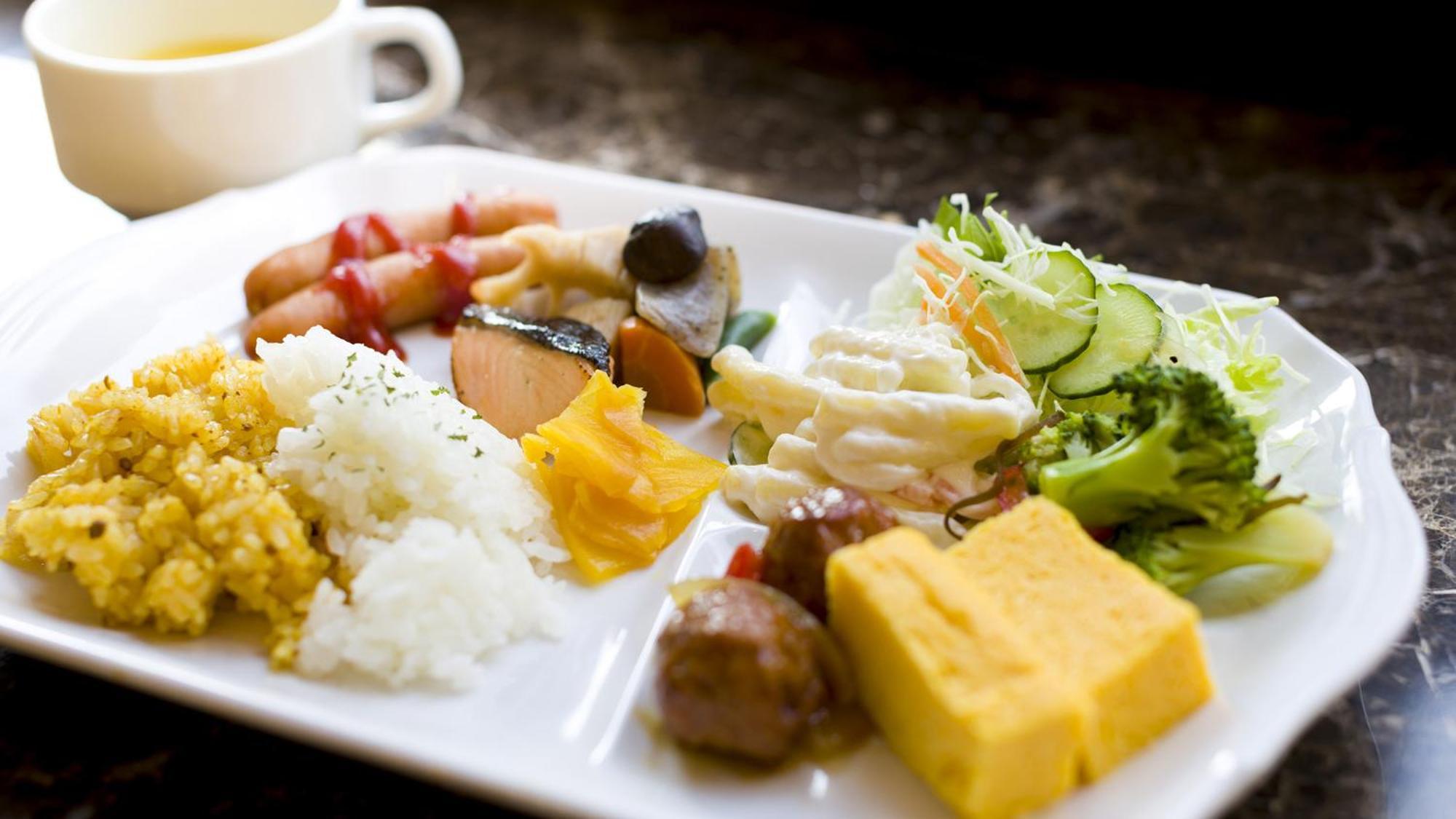 Toyoko Inn Iwakuni Eki Nishi Guchi Buitenkant foto
